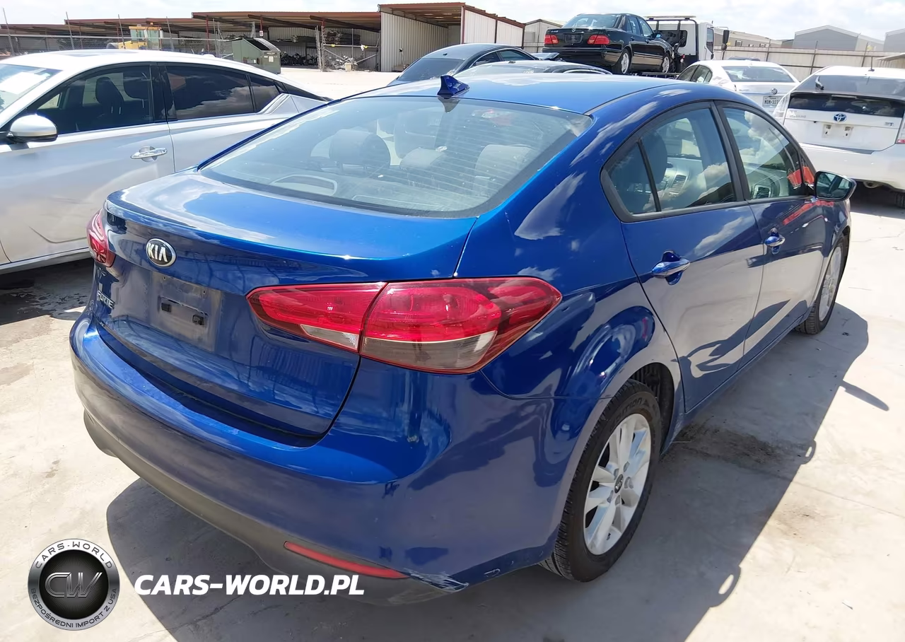 2017 Kia Forte Lx VIN:3KPFL4A78HE076525 - 4