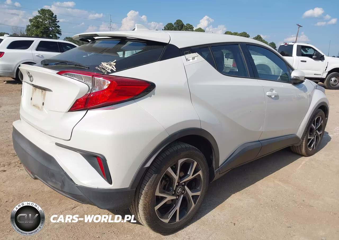 2018 Toyota C-Hr Xle Premium VIN:NMTKHMBX0JR059274 - 4