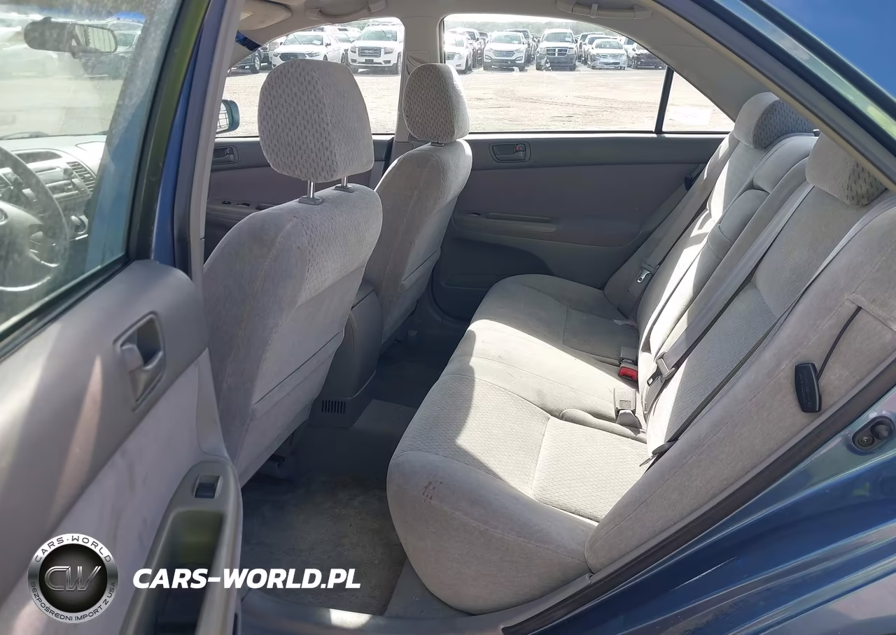 2003 Toyota Camry Le VIN:4T1BE32K53U700955 - 13