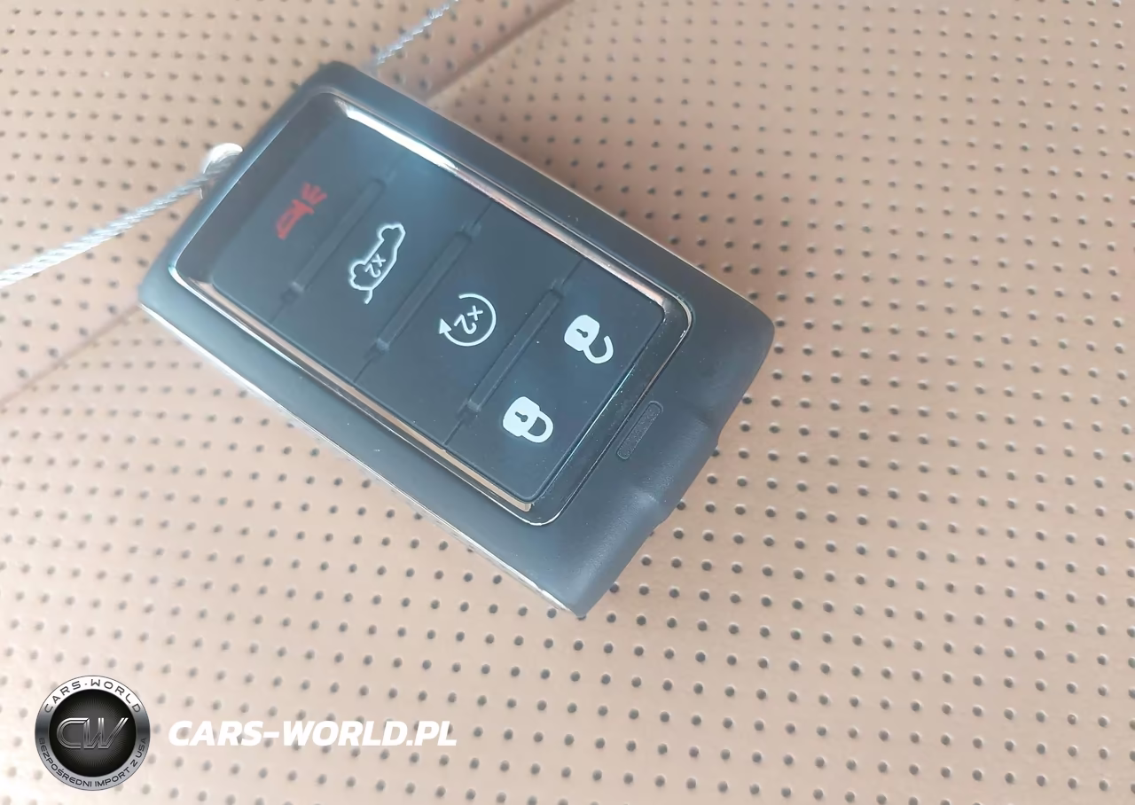 2024 Jeep Grand Cherokee Summit 4X4 VIN:1C4RJHEG4R8541043 - 11