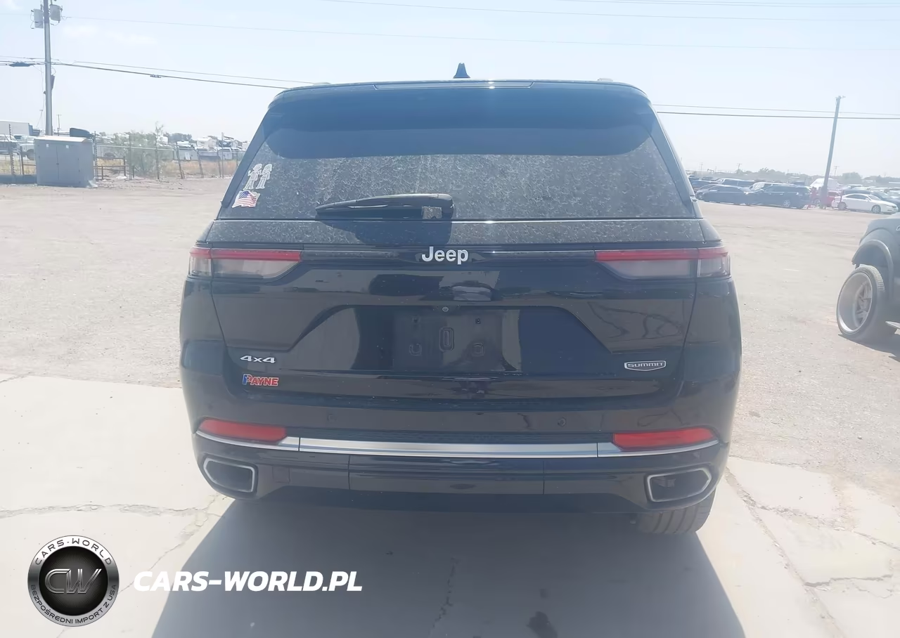 2024 Jeep Grand Cherokee Summit 4X4 VIN:1C4RJHEG4R8541043 - 16
