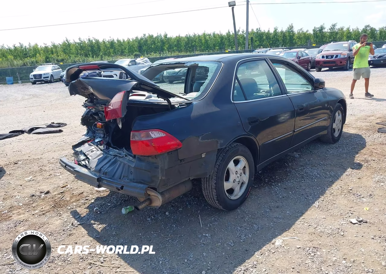 1999 Honda Accord Ex VIN:1HGCG5652XA044208 - 4