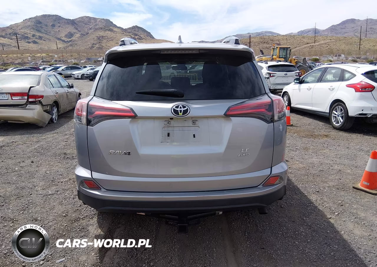 2018 Toyota Rav4 Le VIN:2T3BFREV1JW713728 - 17