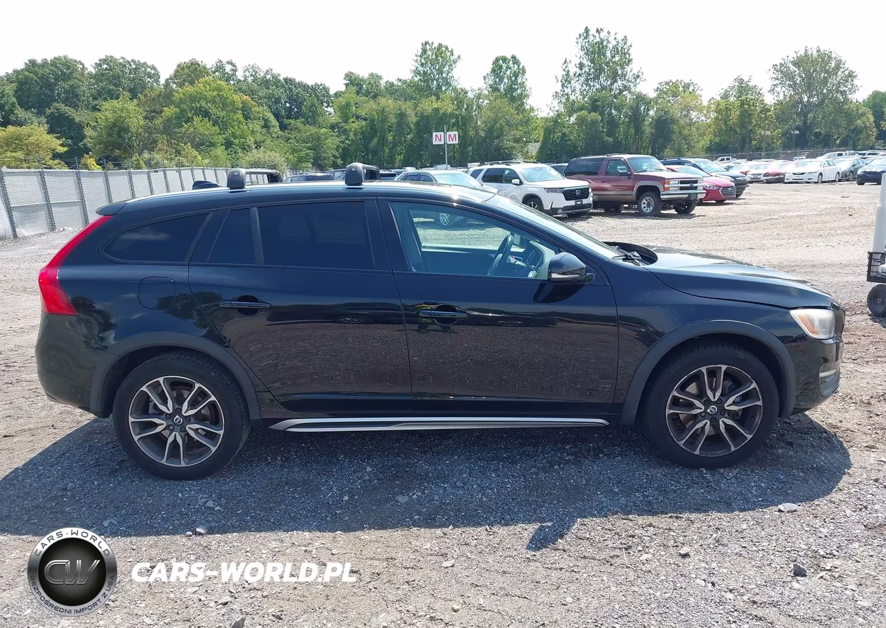 2015 Volvo V60 Cross Country T5 VIN:YV4612HK9F1001589 - 13