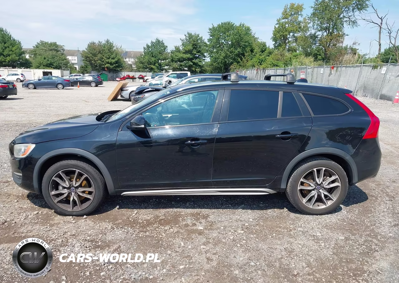 2015 Volvo V60 Cross Country T5 VIN:YV4612HK9F1001589 - 14