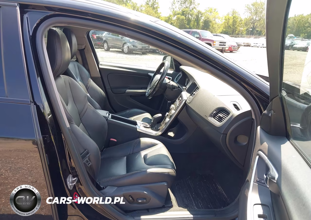 2015 Volvo V60 Cross Country T5 VIN:YV4612HK9F1001589 - 5