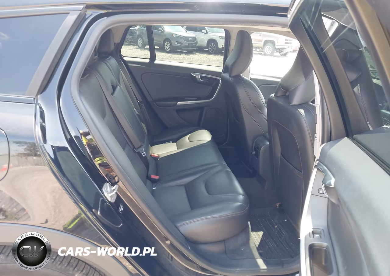 2015 Volvo V60 Cross Country T5 VIN:YV4612HK9F1001589 - 8