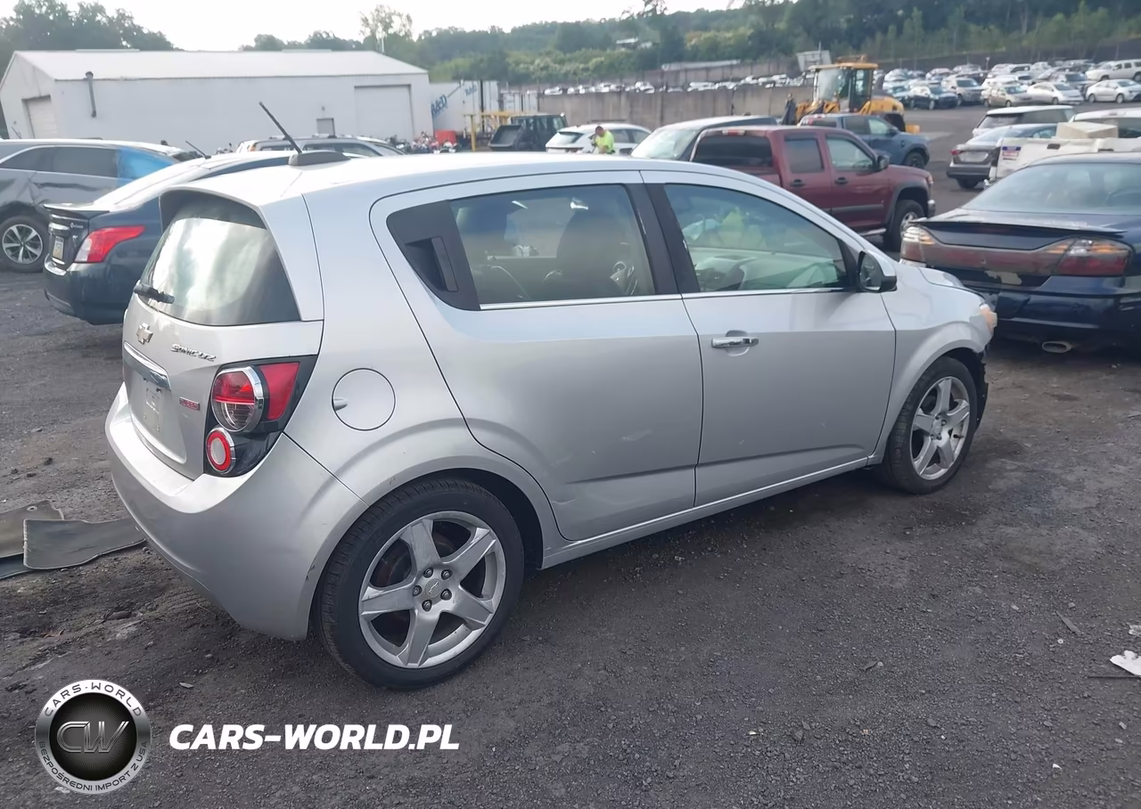 2016 Chevrolet Sonic Ltz Auto VIN:1G1JE6SB3G4142197 - 4