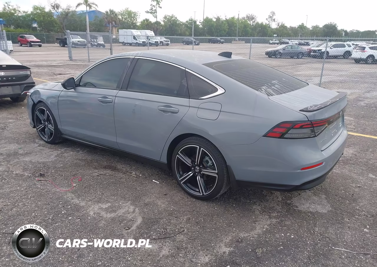 2025 Honda Accord Hybrid Sport VIN:1HGCY2F50SA017786 - 3