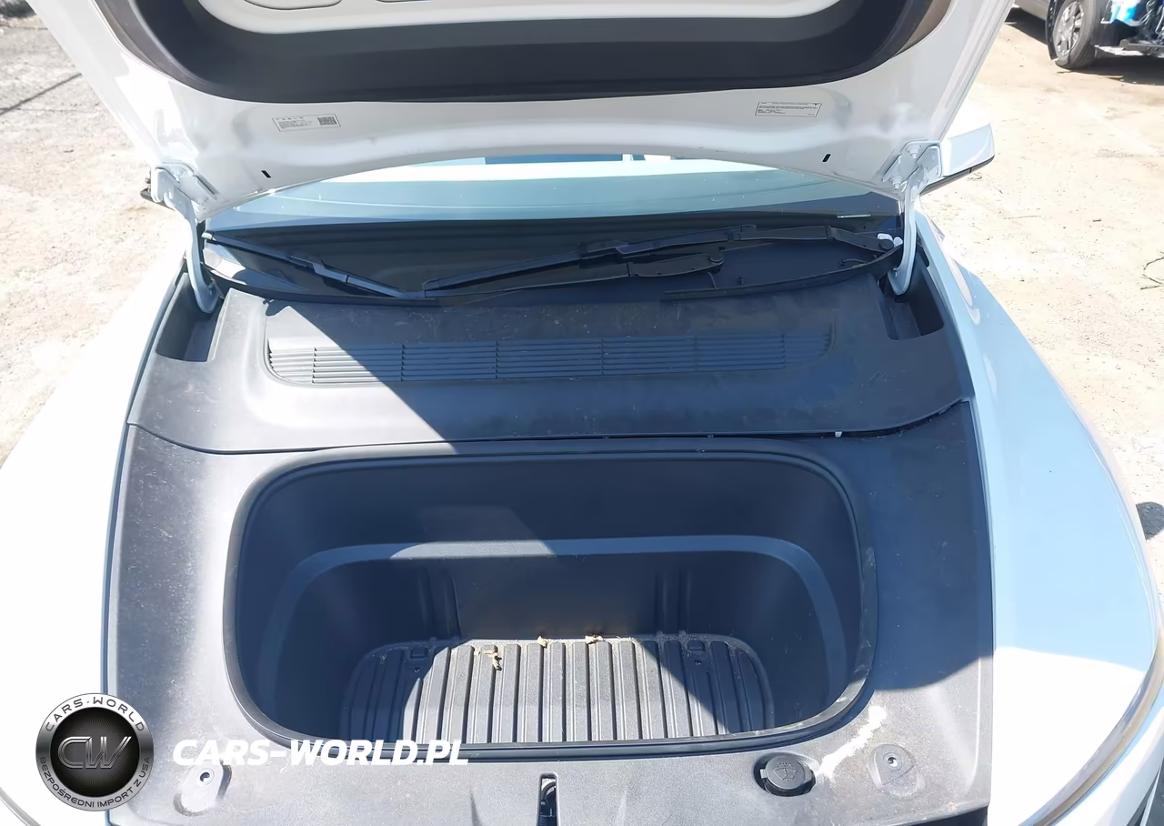 2026 Tesla Model Y All-Wheel Drive-Long Range Launch Series-Premium All-Wheel Drive VIN:7SAYGDEE6TA432608 - 10