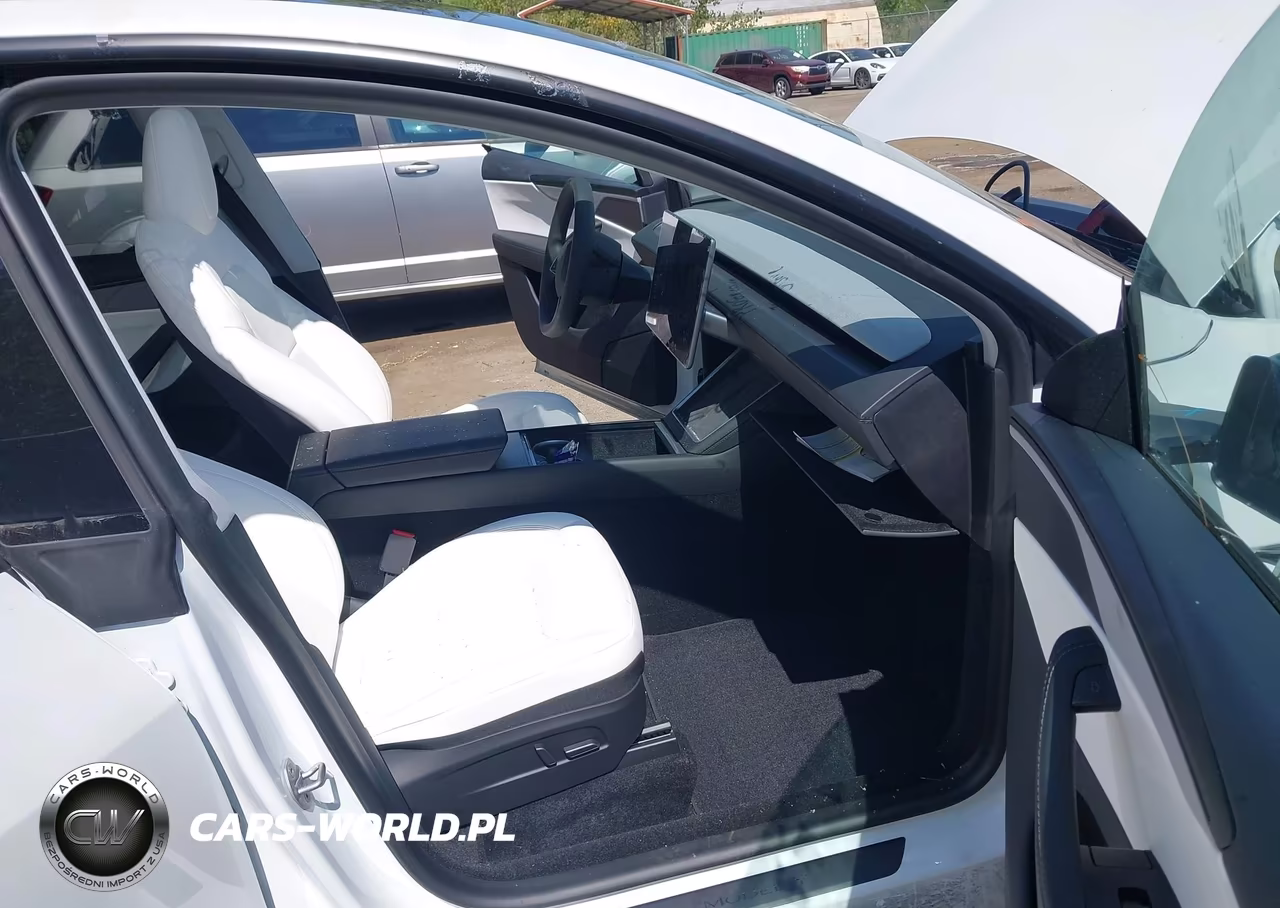 2026 Tesla Model Y All-Wheel Drive-Long Range Launch Series-Premium All-Wheel Drive VIN:7SAYGDEE6TA432608 - 5