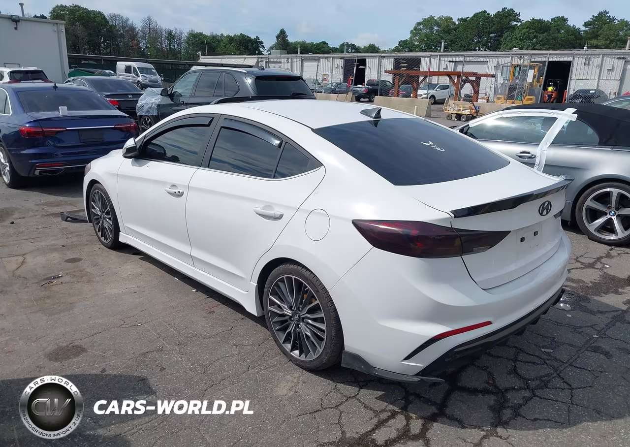 2018 Hyundai Elantra Sport VIN:KMHD04LB8JU536139 - 3