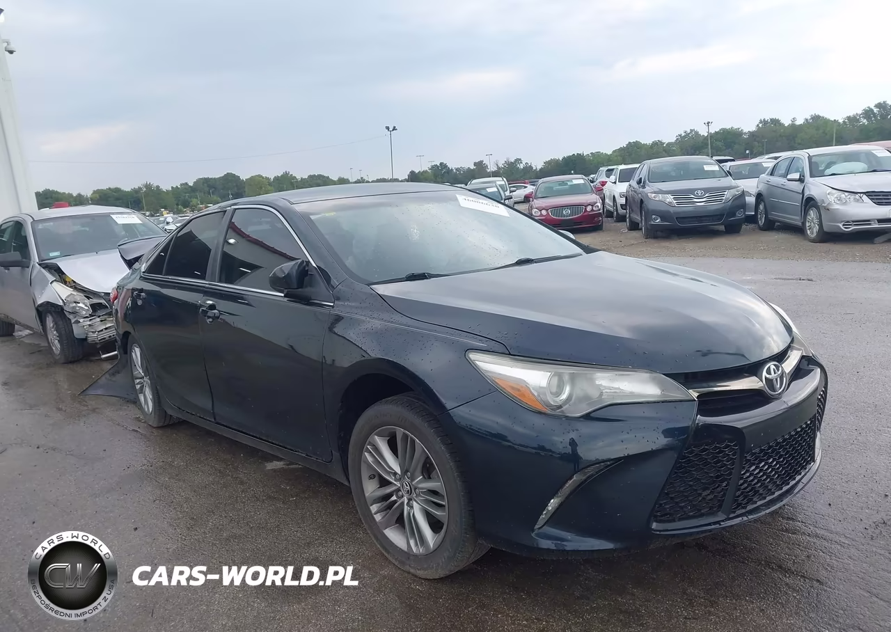 2015 Toyota Camry Se – zdjęcie 1 z 15