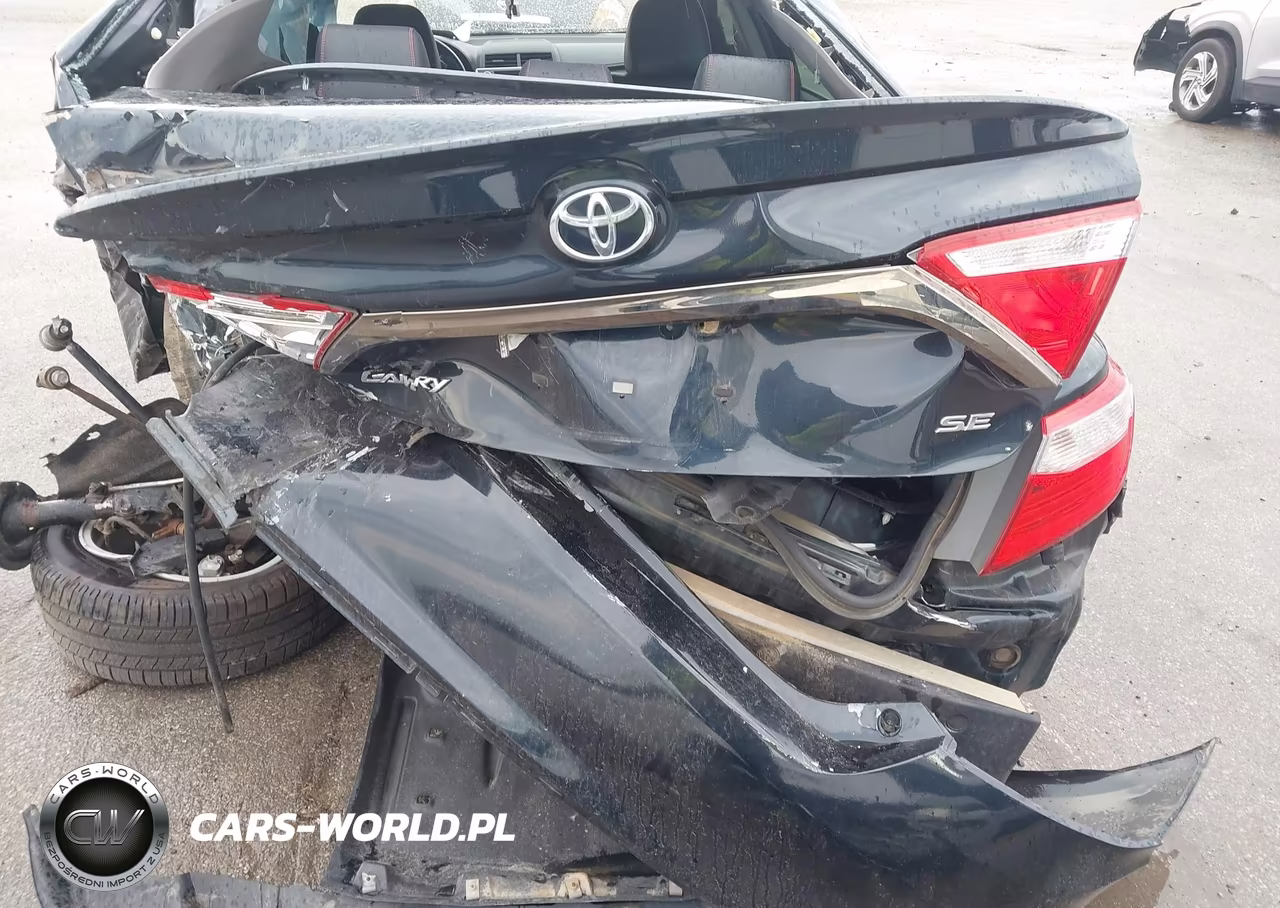 2015 Toyota Camry Se VIN:4T1BF1FK2FU035058 - 15