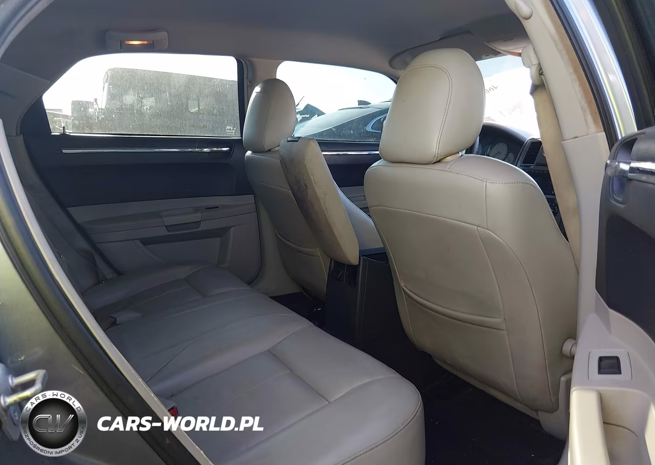 2007 Chrysler 300 Touring VIN:2C3KA53G37H764124 - 8