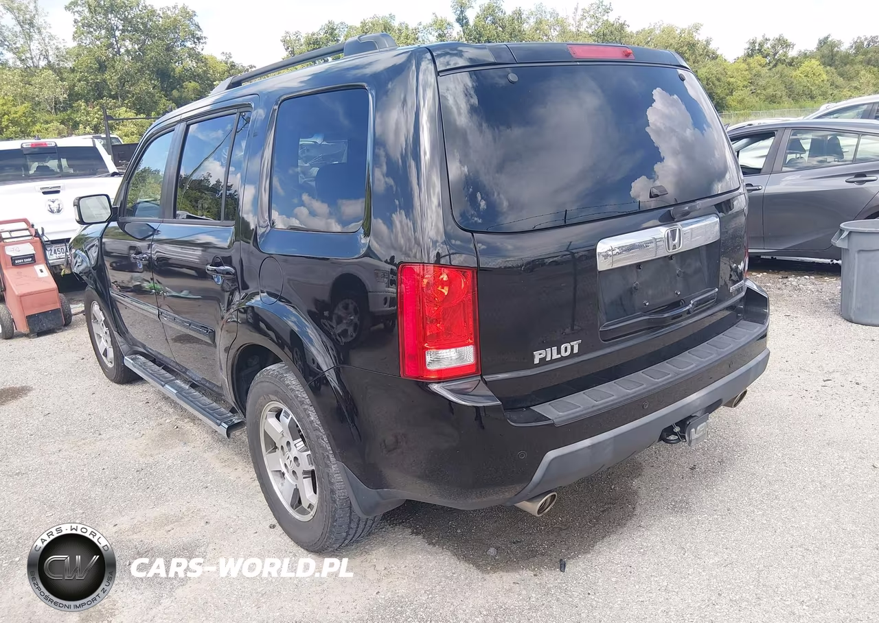 2011 Honda Pilot Touring VIN:5FNYF3H98BB027313 - 3