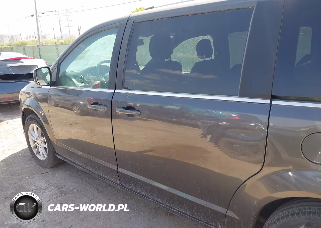 2019 Dodge Grand Caravan Sxt VIN:2C4RDGCG5KR595563 - 14