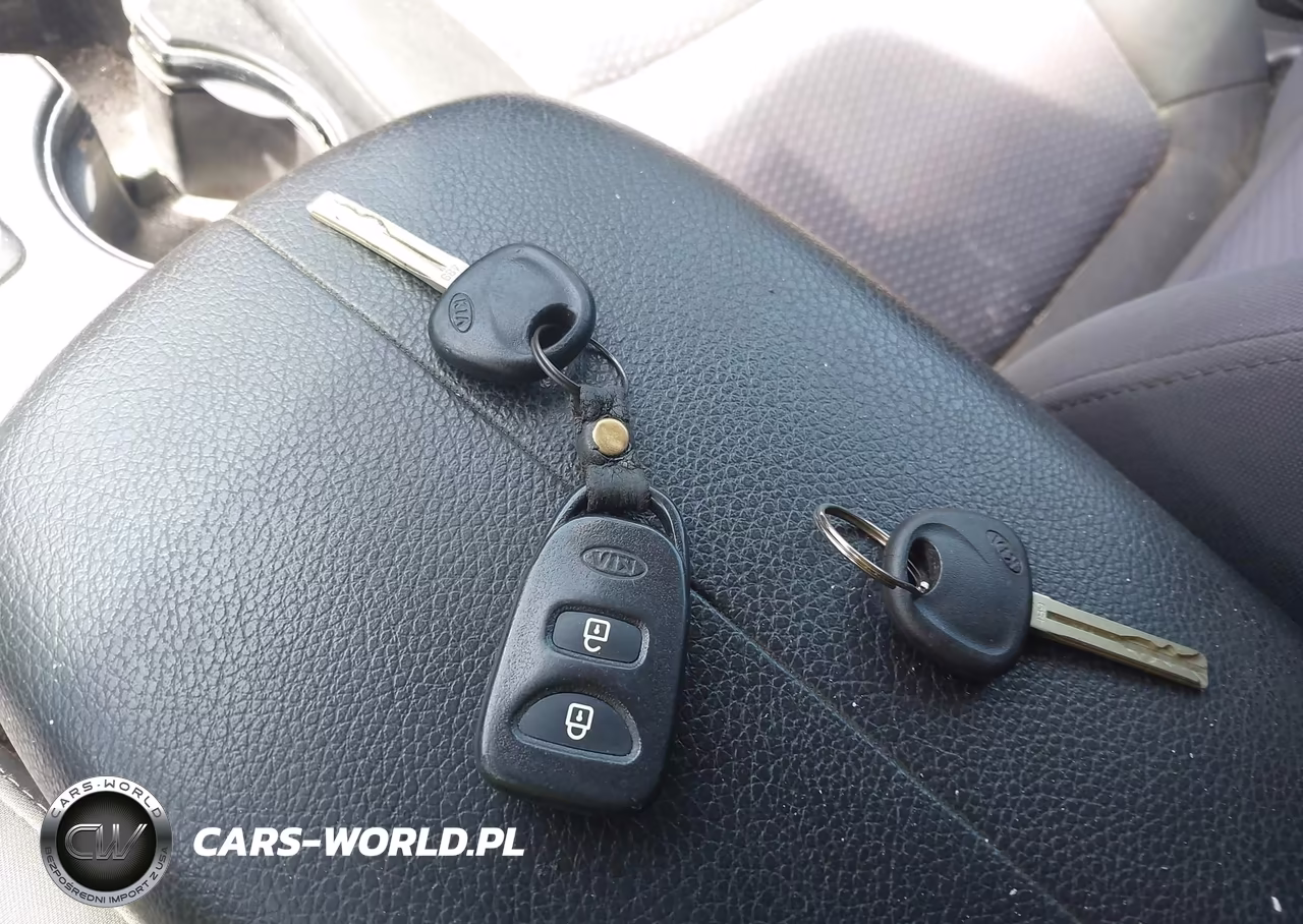 2012 Kia Sorento Lx VIN:5XYKT3A66CG190521 - 11