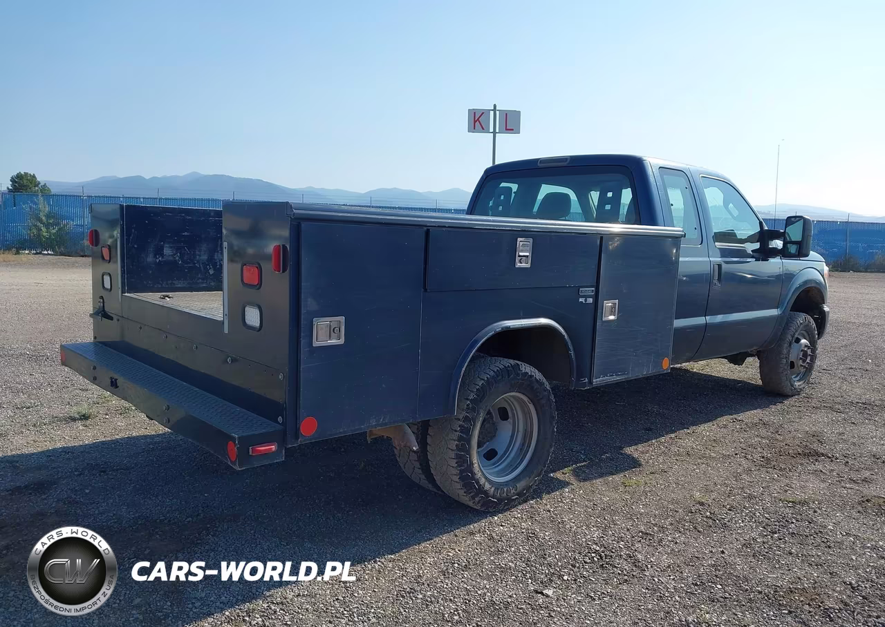 2016 Ford F-350 Chassis Xl VIN:1FD8X3H61GED02737 - 4