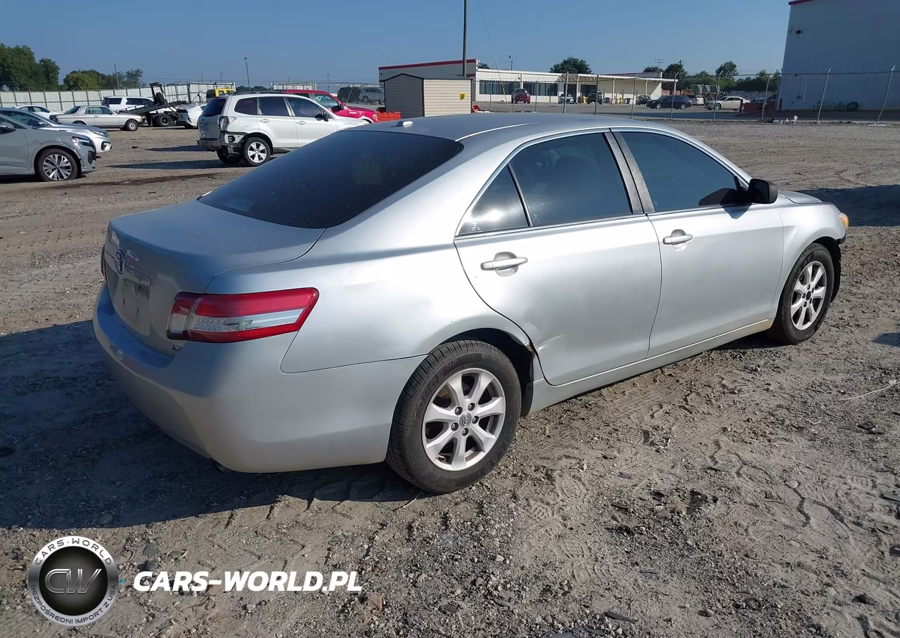 2011 Toyota Camry Le VIN:4T1BF3EK6BU134103 - 4