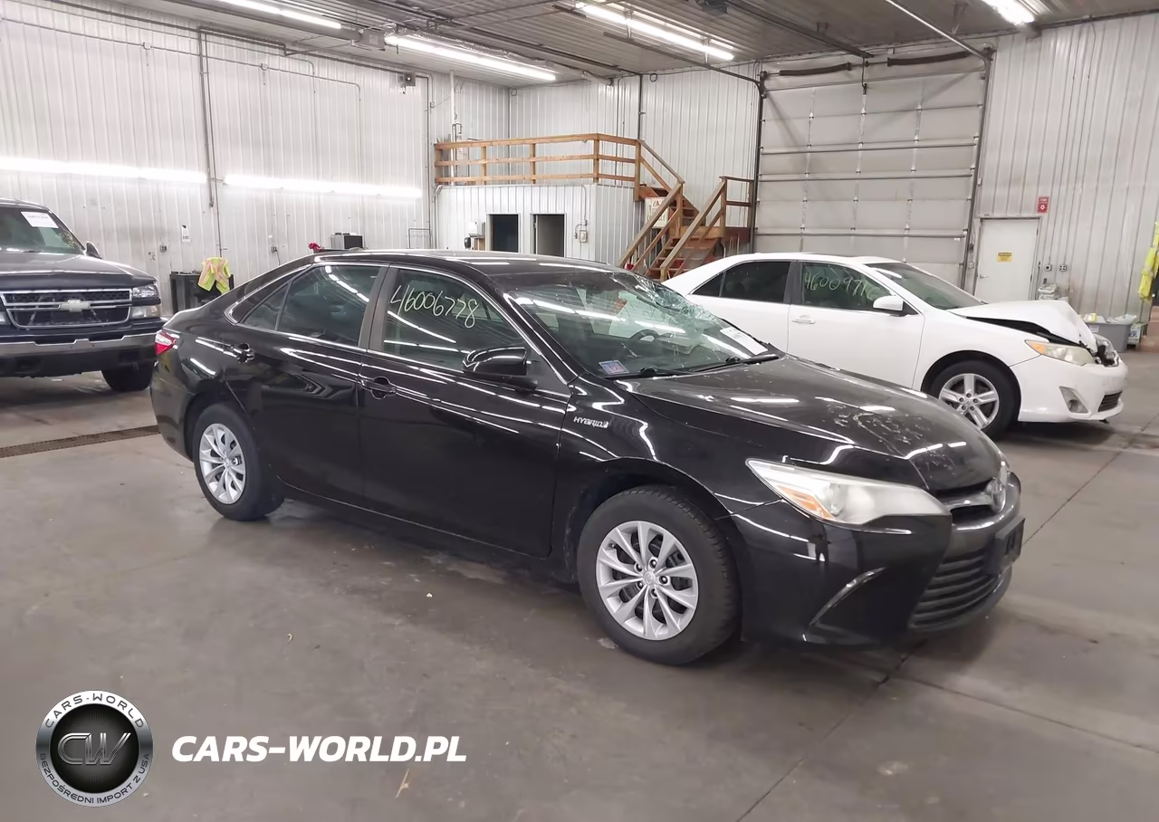 2016 Toyota Camry Hybrid Le – zdjęcie 1 z 17
