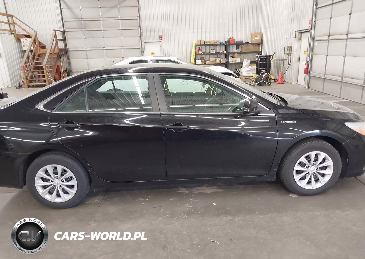 2016 Toyota Camry Hybrid Le VIN:4T1BD1FK9GU188124 - 14