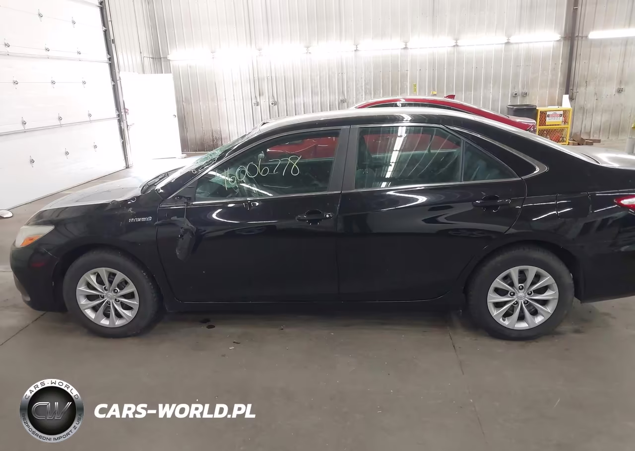 2016 Toyota Camry Hybrid Le VIN:4T1BD1FK9GU188124 - 15