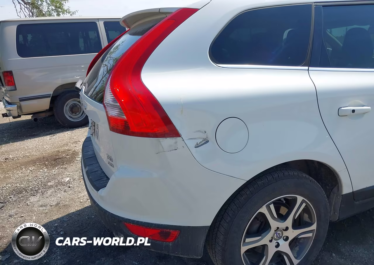 2012 Volvo Xc60 T6 Premier Plus VIN:YV4902DZ4C2242842 - 13