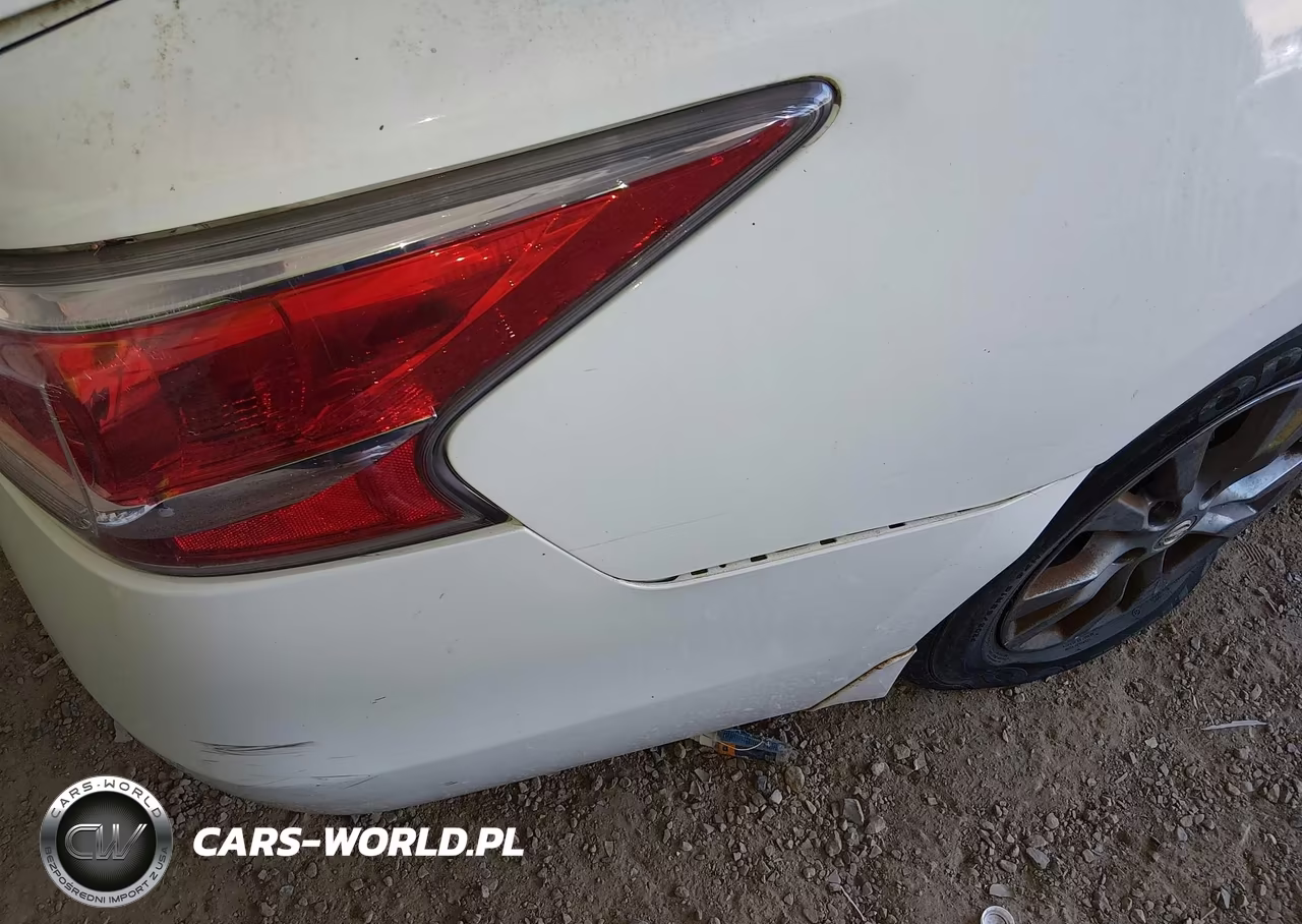 2015 Nissan Altima 2.5 S VIN:1N4AL3AP6FN912917 - 12
