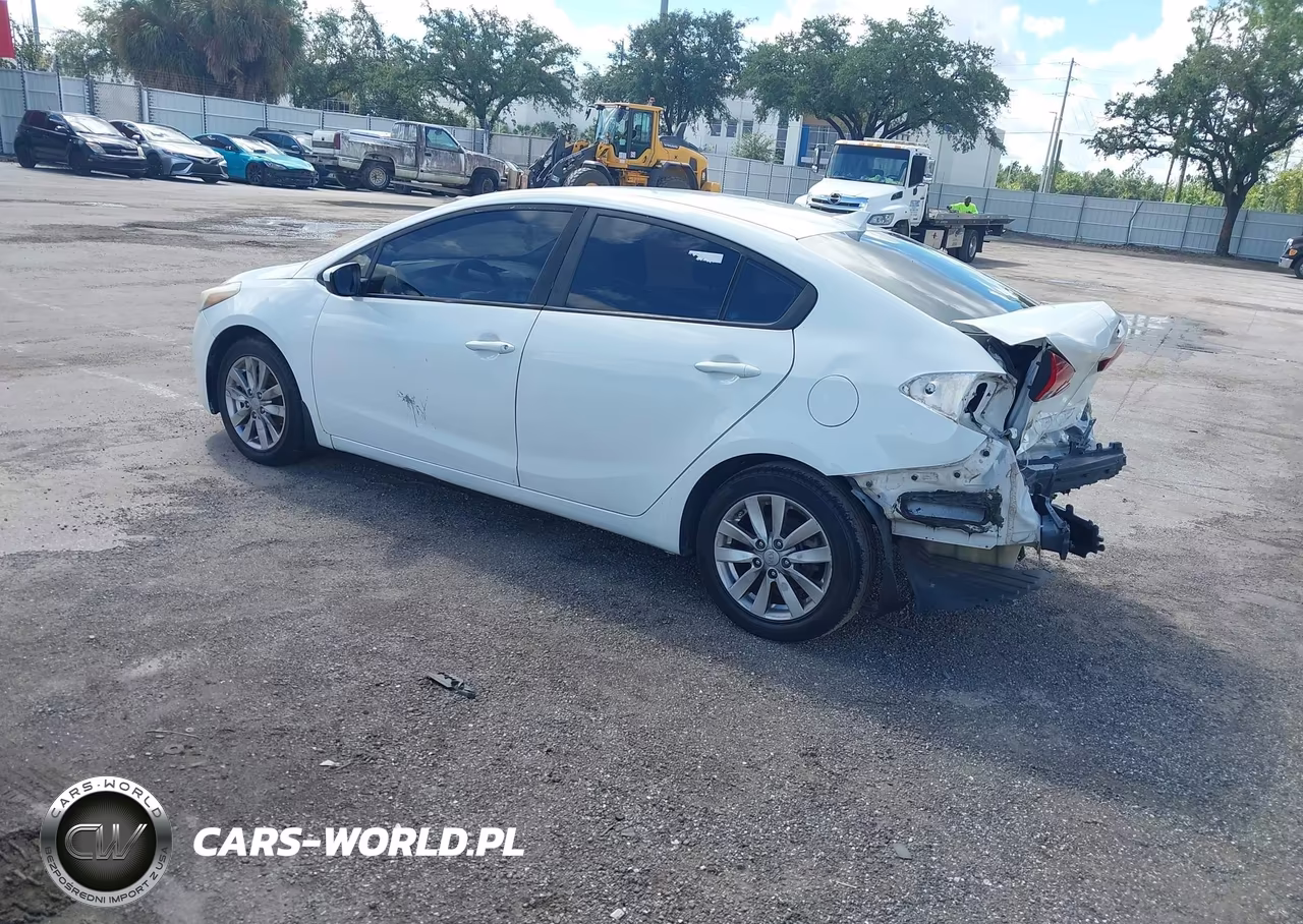 2018 Kia Forte Lx VIN:3KPFK4A72JE211958 - 3