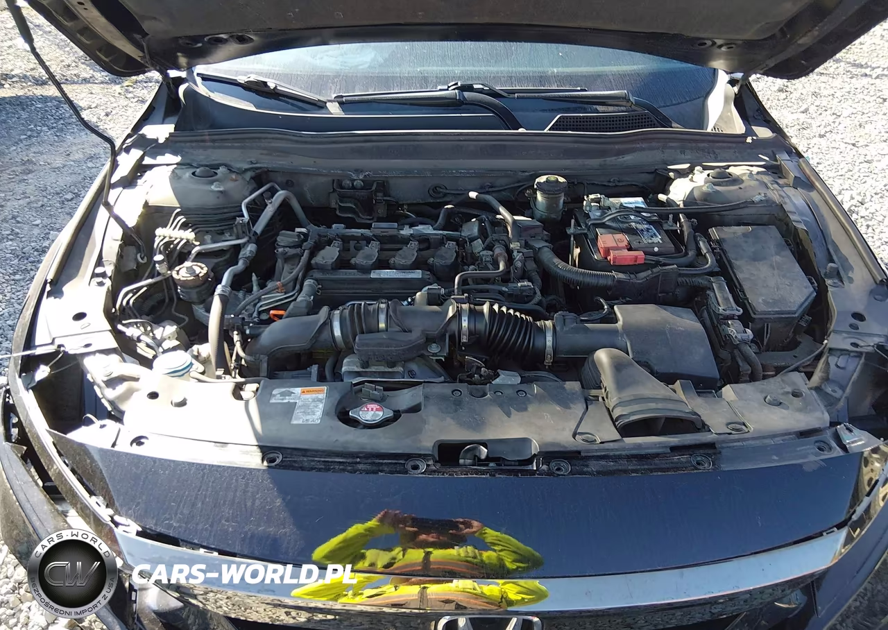 2018 Honda Accord Sport VIN:1HGCV1F37JA000421 - 10