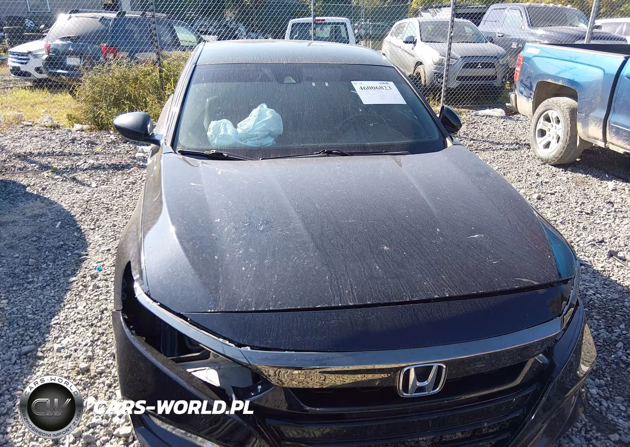 2018 Honda Accord Sport VIN:1HGCV1F37JA000421 - 13