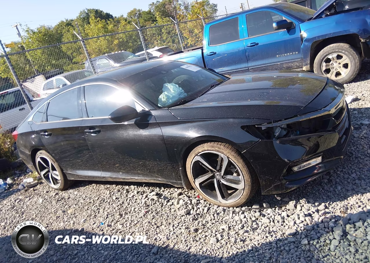 2018 Honda Accord Sport VIN:1HGCV1F37JA000421 - 14