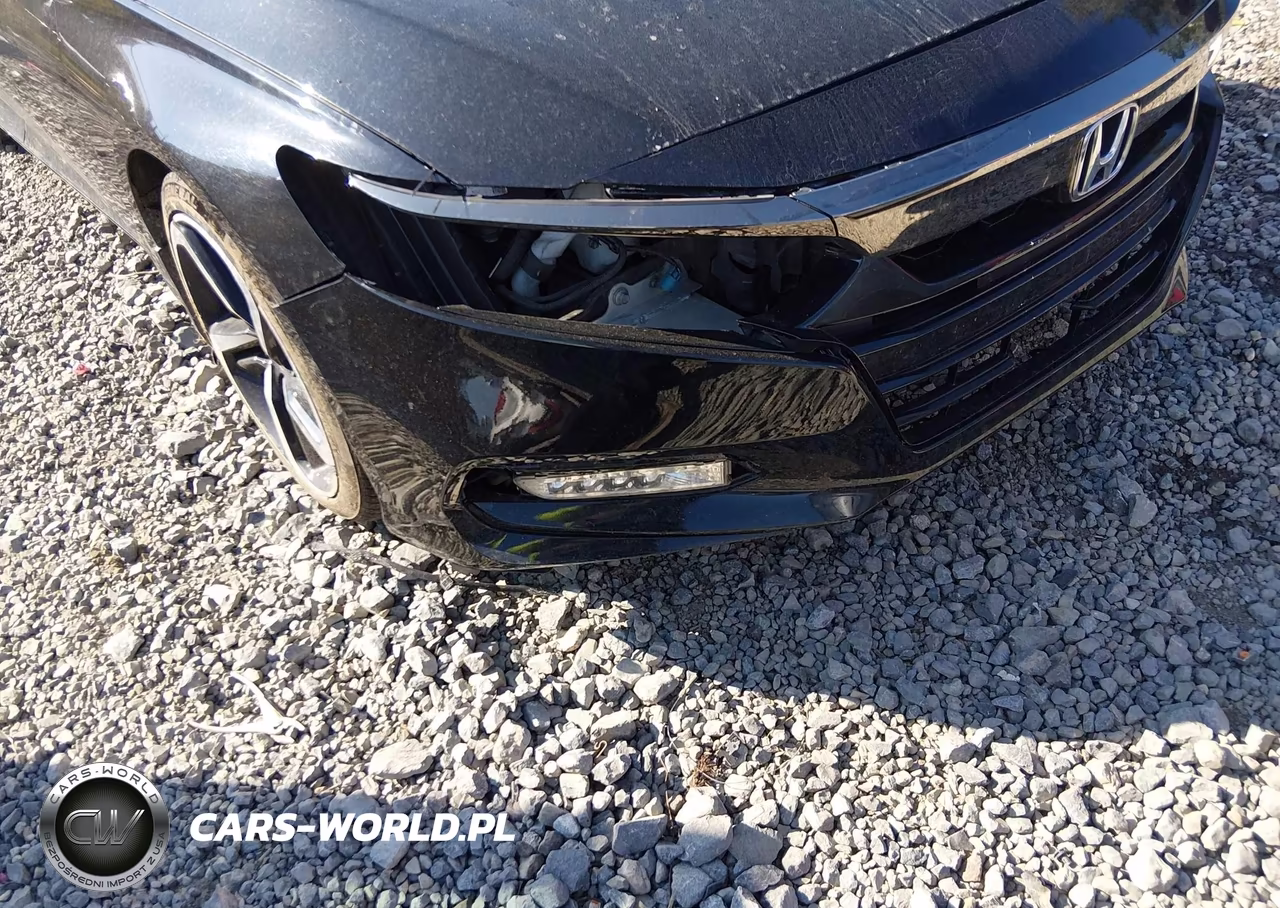 2018 Honda Accord Sport VIN:1HGCV1F37JA000421 - 6