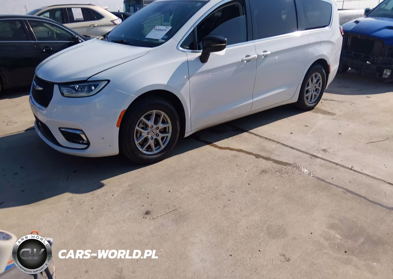 2024 Chrysler Pacifica Touring L VIN:2C4RC1BG9RR112524 - 2