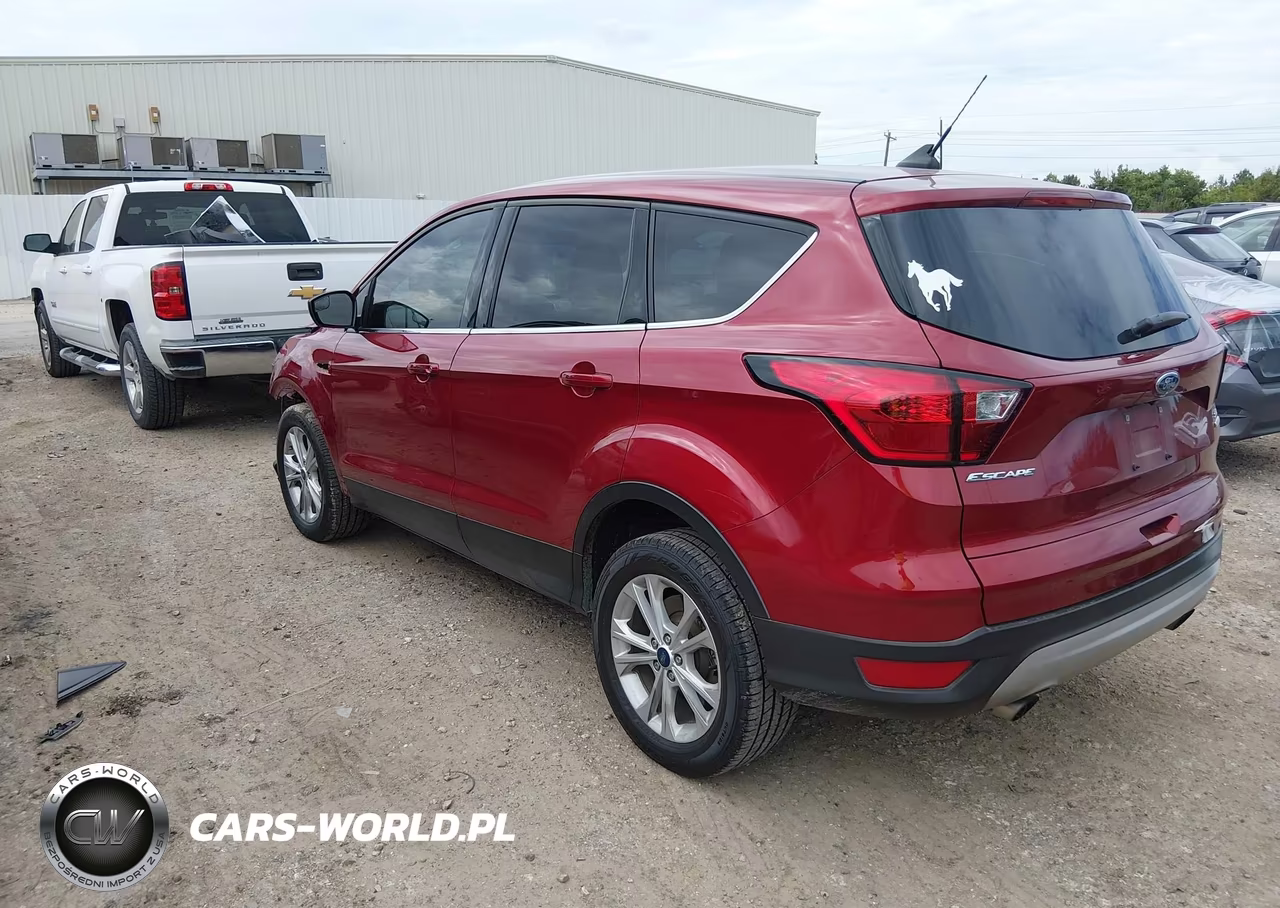 2019 Ford Escape Se VIN:1FMCU0GD7KUA53912 - 3