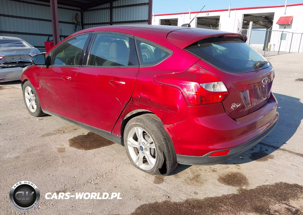 2014 Ford Focus Se VIN:1FADP3K29EL158345 - 3