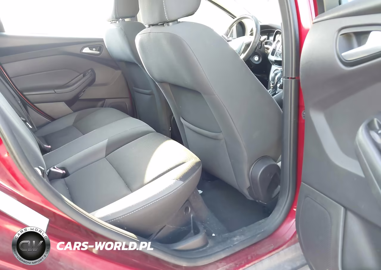 2014 Ford Focus Se VIN:1FADP3K29EL158345 - 8