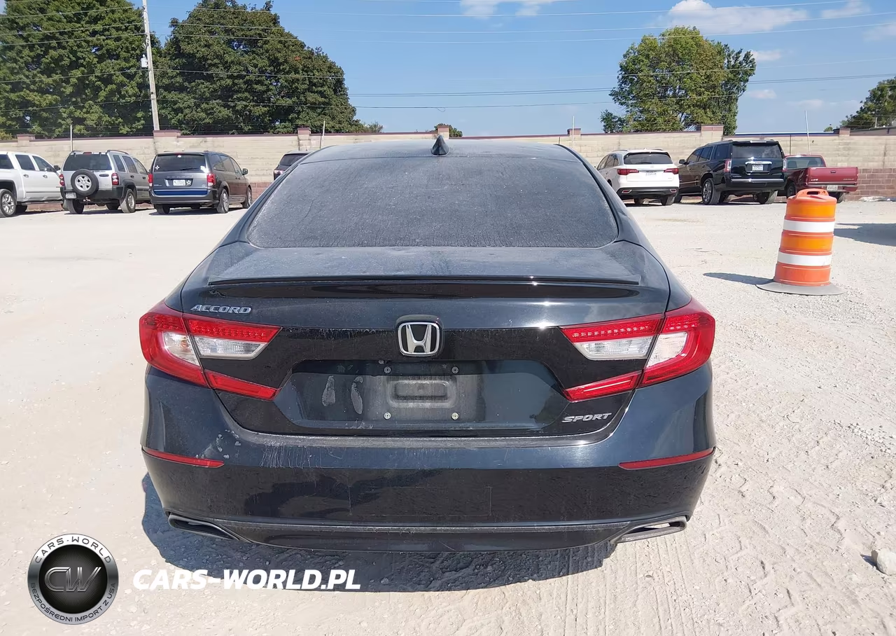 2018 Honda Accord Sport VIN:1HGCV1F36JA133266 - 16