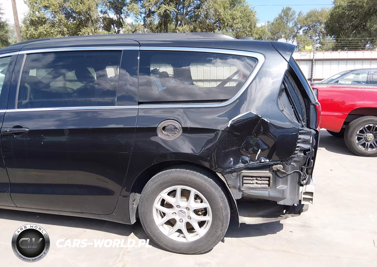 2020 Chrysler Voyager Lxi VIN:2C4RC1DG0LR192686 - 19