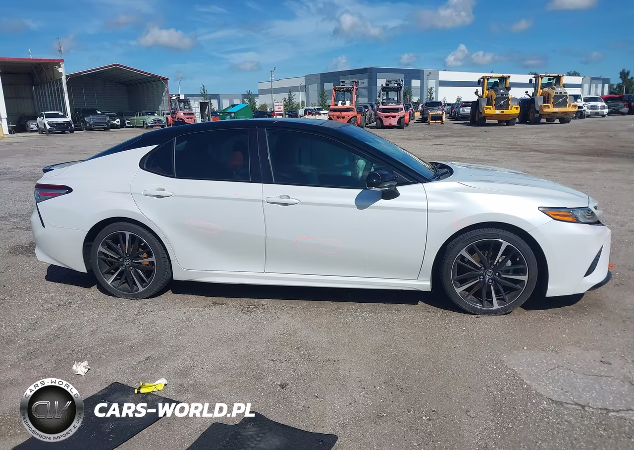 2018 Toyota Camry Xse V6 VIN:4T1BZ1HK0JU012312 - 13