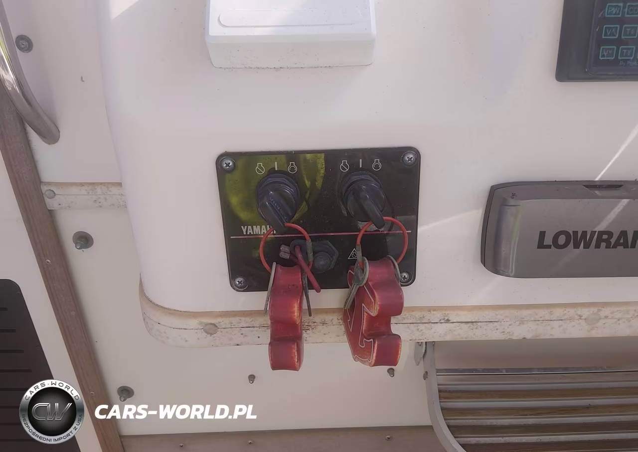 1998 Grady White Legacy--Boat And Motor-No Trailer VIN:NTLEA596E898 - 11