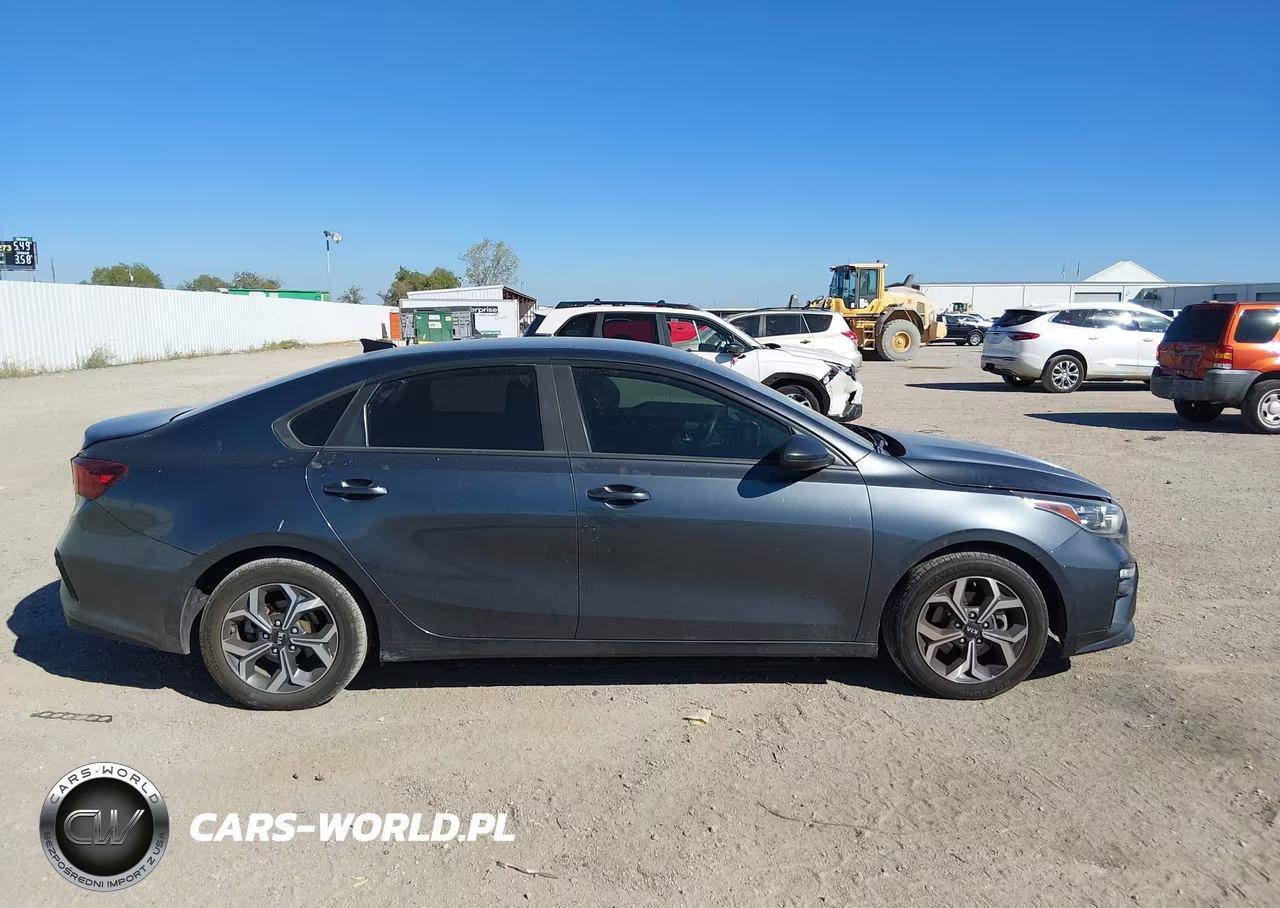 2020 Kia Forte Lxs VIN:3KPF24AD1LE191467 - 13