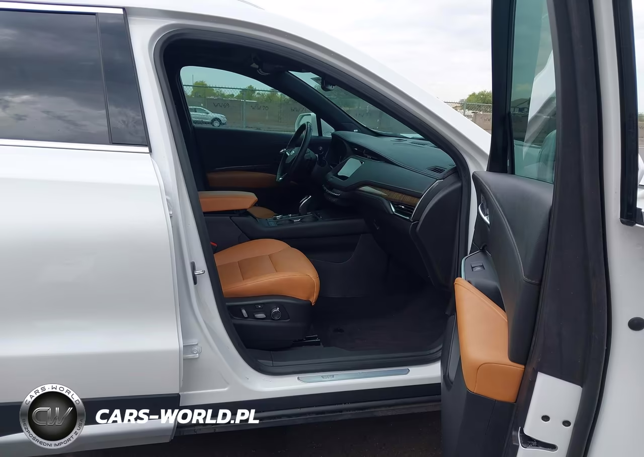 2020 Cadillac Xt4 Fwd Premium Luxury VIN:1GYFZCR47LF098799 - 5