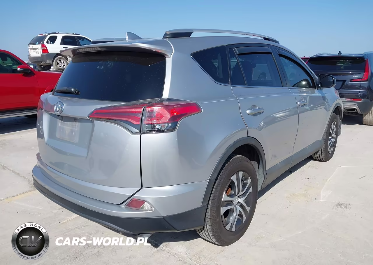 2016 Toyota Rav4 Le VIN:2T3ZFREV3GW304461 - 4