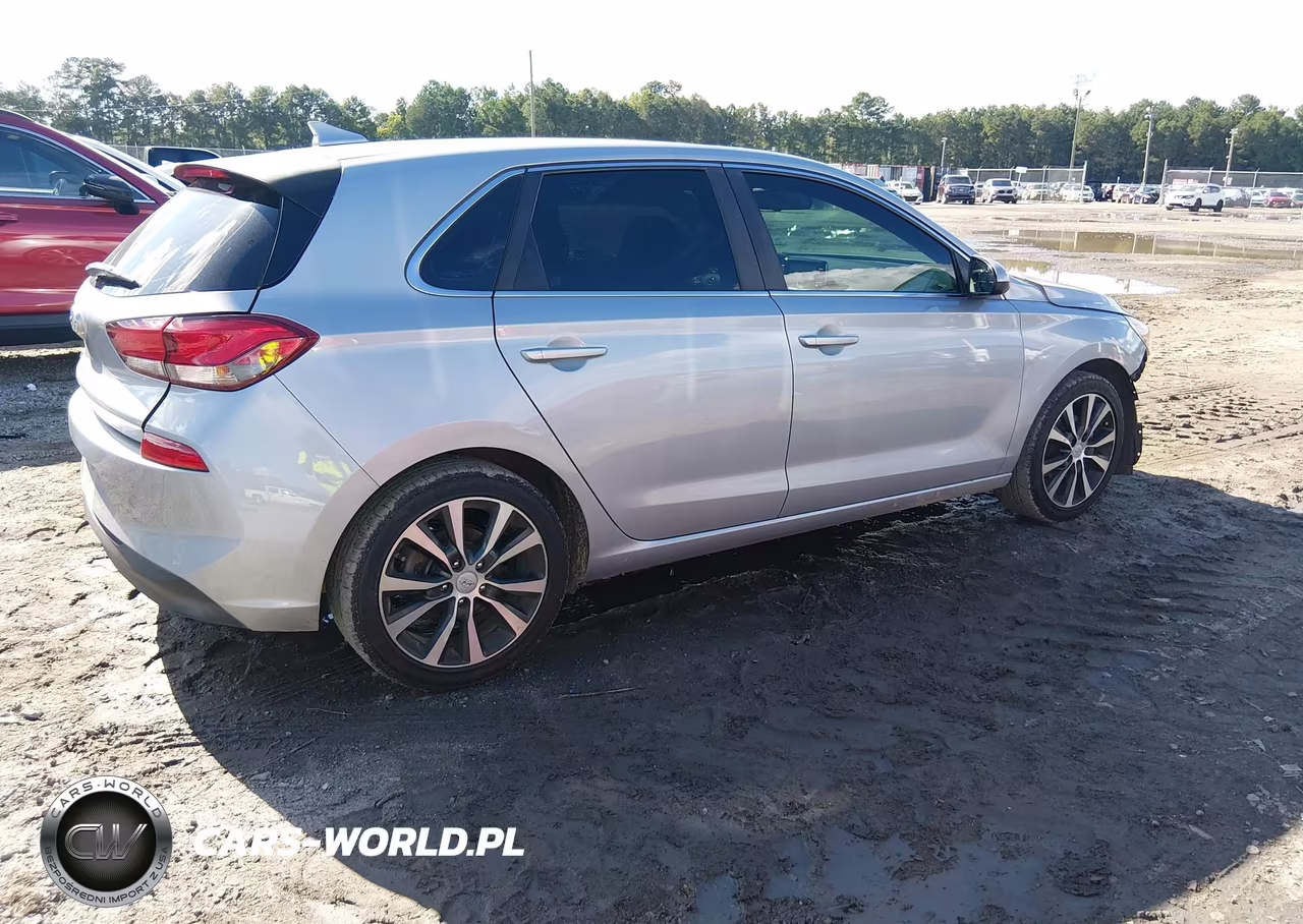 2020 Hyundai Elantra Gt VIN:KMHH35LE6LU127567 - 4