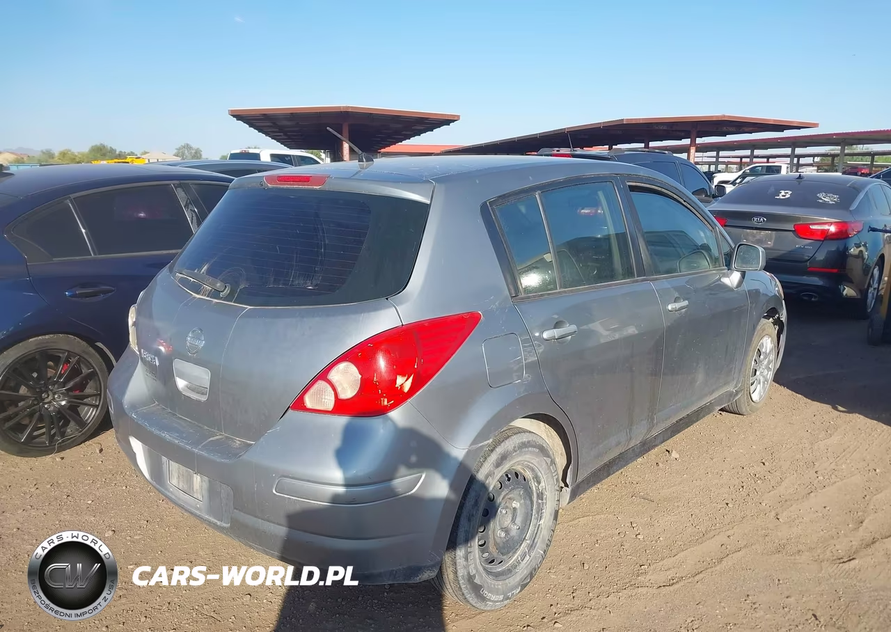 2011 Nissan Versa 1.8S VIN:3N1BC1CP4BL396313 - 4