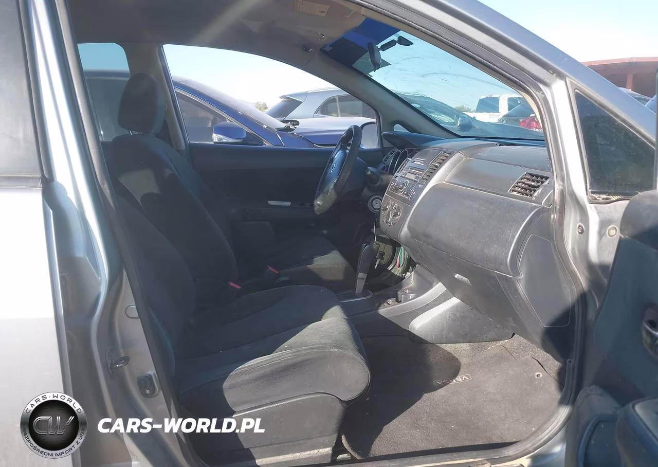 2011 Nissan Versa 1.8S VIN:3N1BC1CP4BL396313 - 5