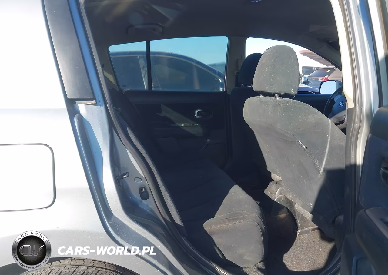 2011 Nissan Versa 1.8S VIN:3N1BC1CP4BL396313 - 8