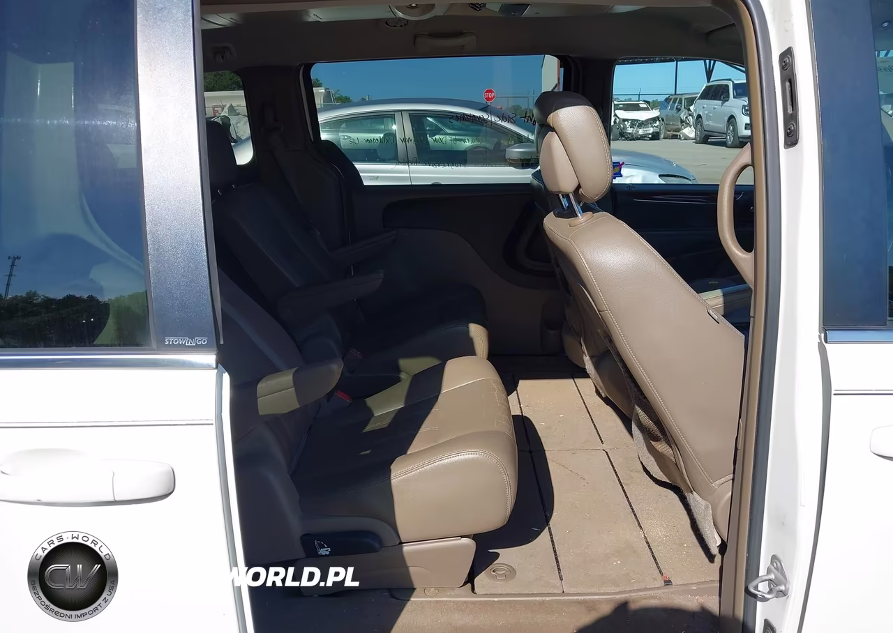 2012 Chrysler Town & Country Touring VIN:2C4RC1BG6CR278121 - 8